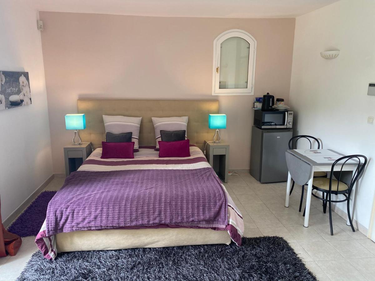 לה קאנה Chambre Spacieuse Independante Dans Villa Plus Parking Privee מראה חיצוני תמונה